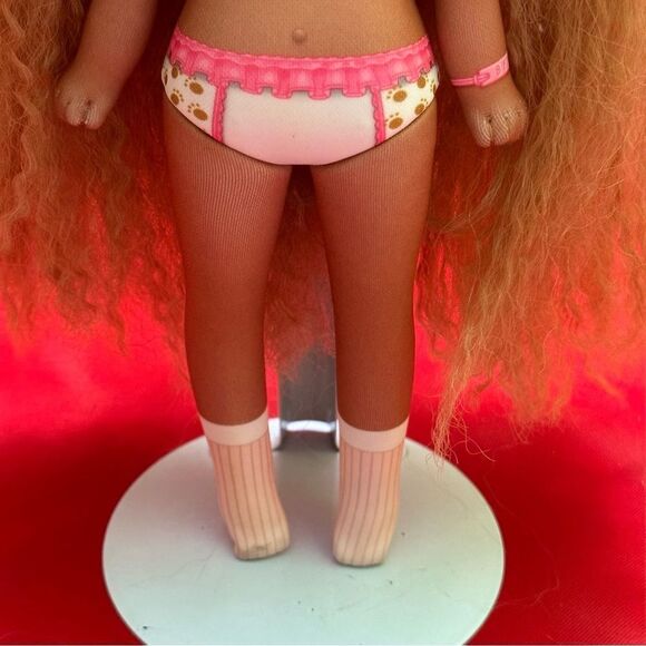 Na Na Na Surprise Teens Lora Vonn  fashion doll - Picture 6 of 9